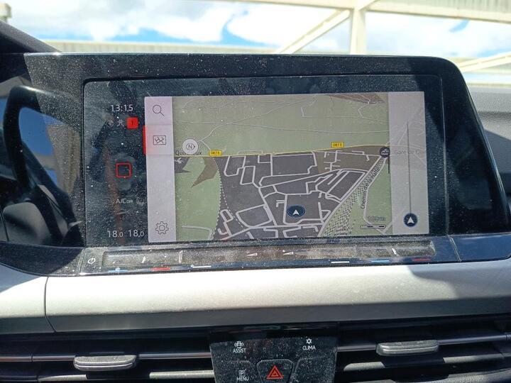 Volkswagen Golf 2.0 TDI Aut. LED Virtual CarPlay Navi Camera KeylessStart Klima PDC ... #6