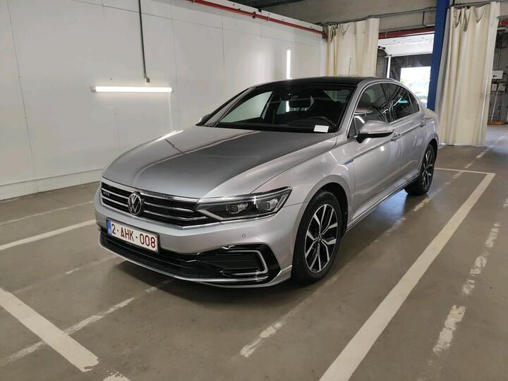 Volkswagen Passat 1.4 PHEV GTE Pano Virtual Matrix Sport-Seats CarPlay Navi-Pro Klima PDC... #1