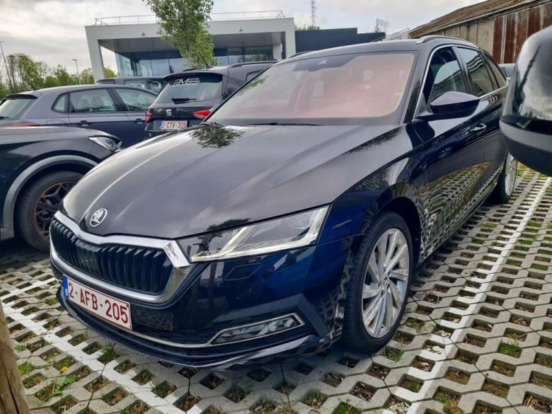Skoda Octavia 1.4 PHEV Ambition Aut. Full-LED Virtual 1/2 Sport-Leather CarPlay Navi Klima PDC ... #1