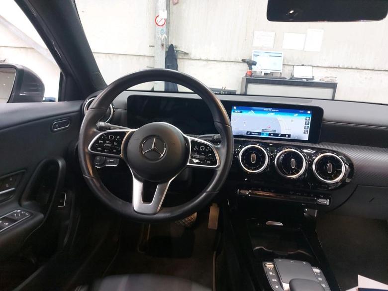 Mercedes A 250 e Aut. LED Widescreen CarPlay Navi Sport-Leather Klima PDC ... #3