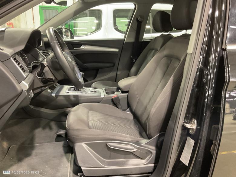 Audi Q5 35 TDi Pano LED KeylessStart Klima PDC ... #6
