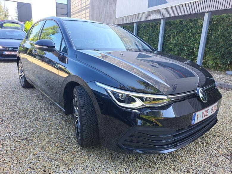 Volksvagen Golf 1.5 TSI 1st Edition Pano Matrix-LED CarPlay Navi Leather Klima PDC ... #2