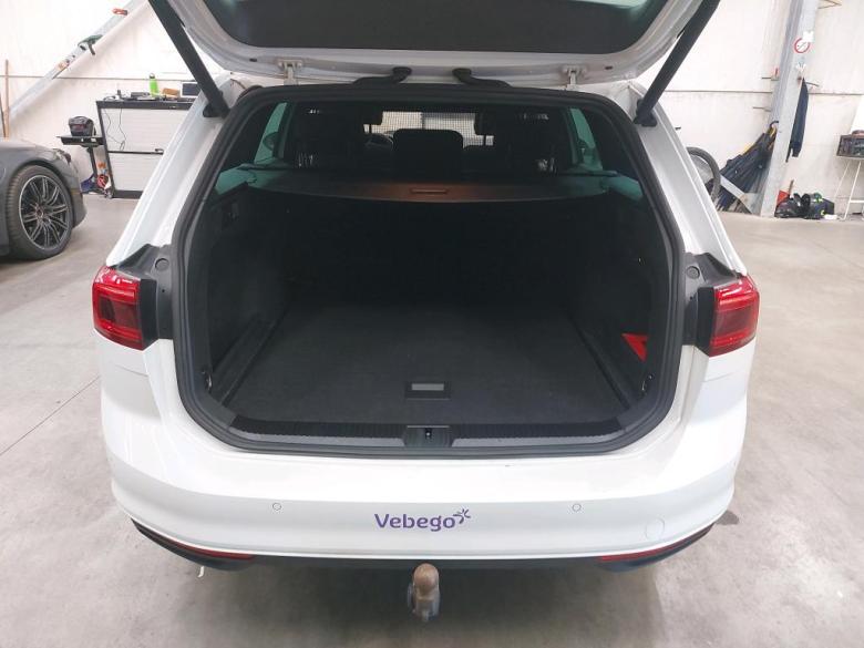 Volkswagen Passat 2.0 TDI Style Pano Aut. Virtual Matrix Sport-Seats Ambient Klima PDC ... #6
